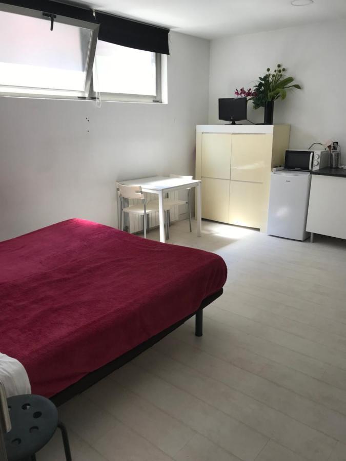 Room And Kitchen Bilbao Bilbau Exterior foto