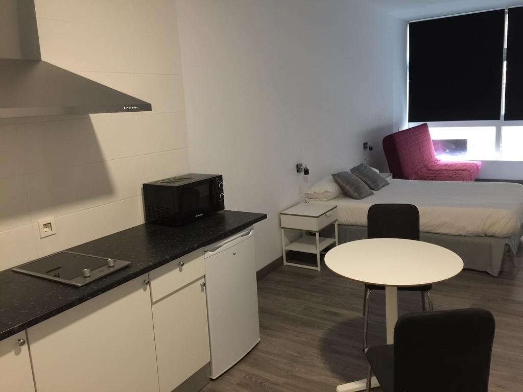 Room And Kitchen Bilbao Bilbau Exterior foto