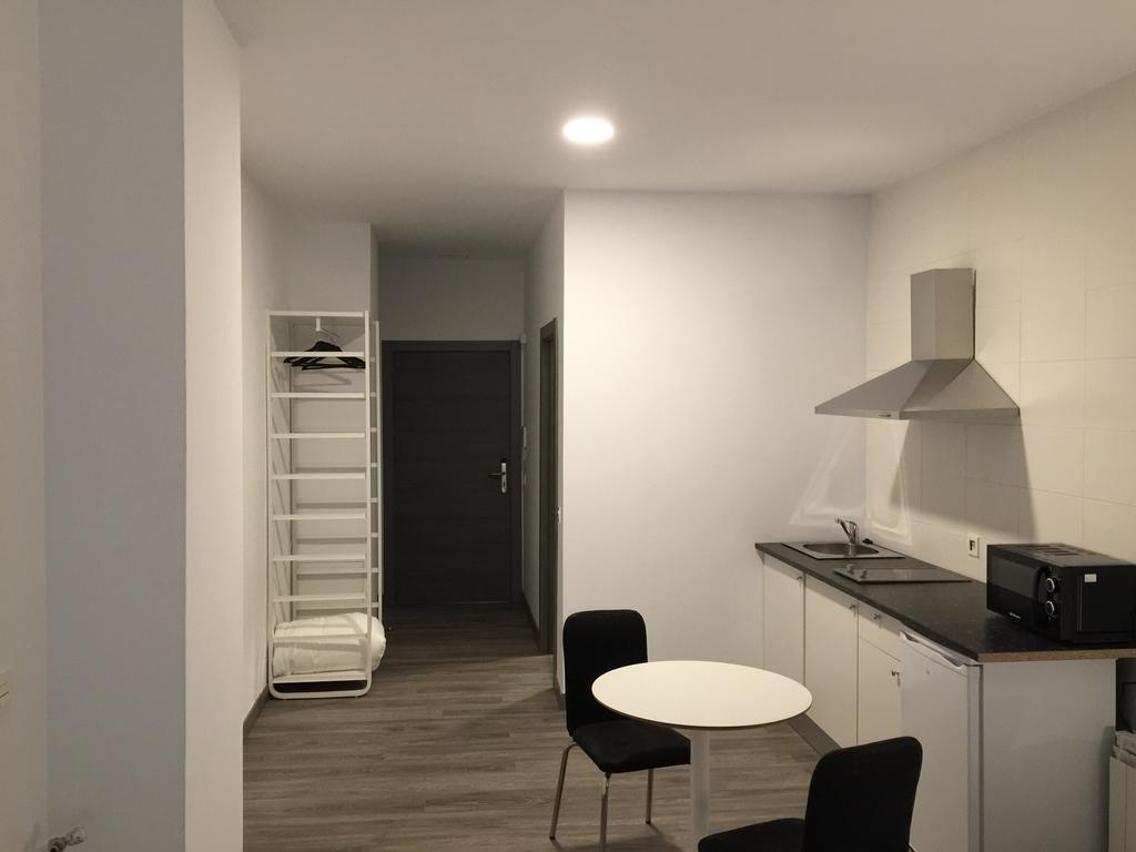 Room And Kitchen Bilbao Bilbau Exterior foto