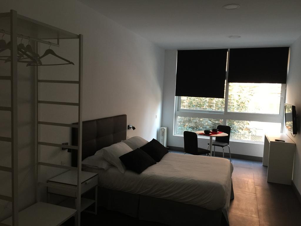 Room And Kitchen Bilbao Bilbau Exterior foto